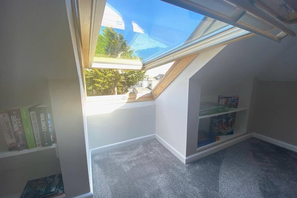 Spacious 2 Bed Apt Sleeps 4 Near Bournemouth Beach Exterior foto
