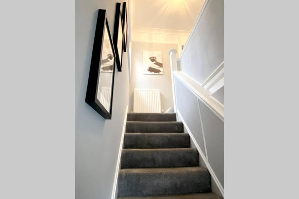 Spacious 2 Bed Apt Sleeps 4 Near Bournemouth Beach Exterior foto